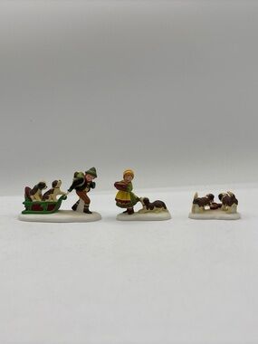 Department 56 1997 Vintage HVC A New Batch Of Christmas Friends Set Of 3 56175